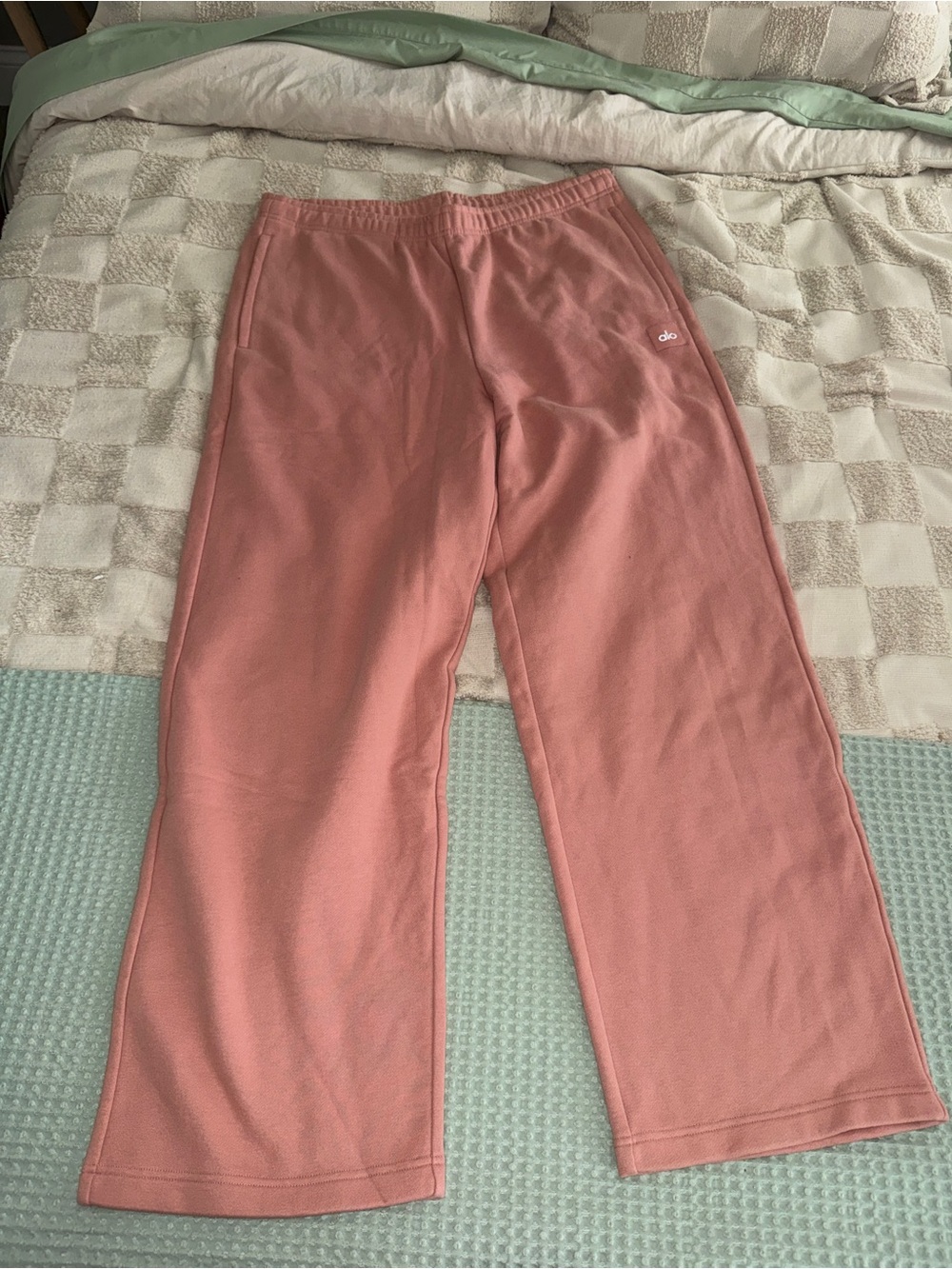 Alo Yoga Accolade Straight Leg Sweatpant size 2XL
